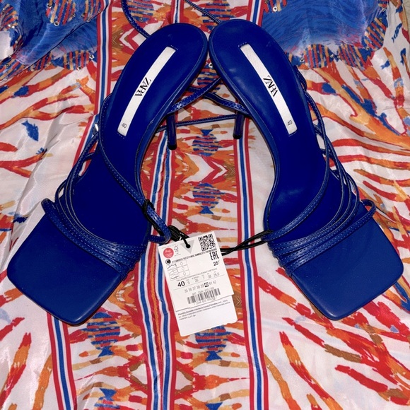 Zara Strappy Sandal Heels - Picture 11 of 12
